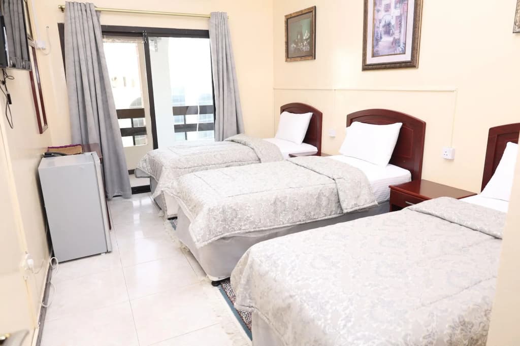 Deira Palace Hotel - photo 4