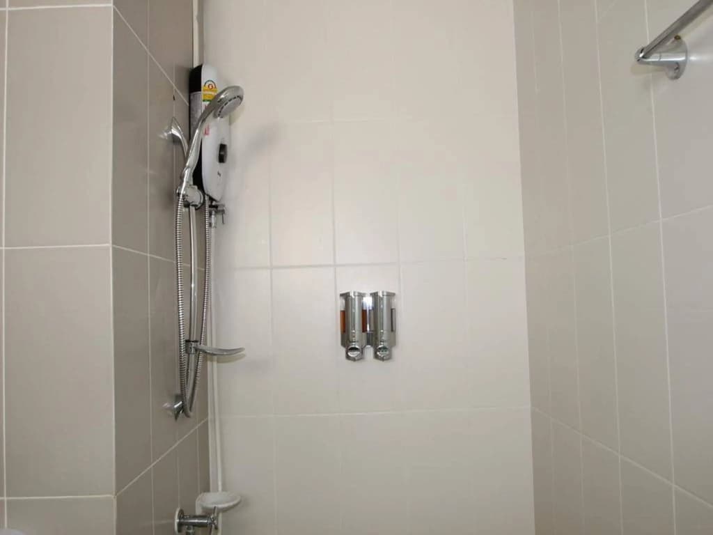 Angel Service Apartment Patong Beach - photo 8