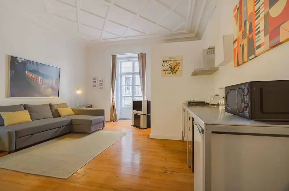 Chiado Balcony Apartment - photo 3