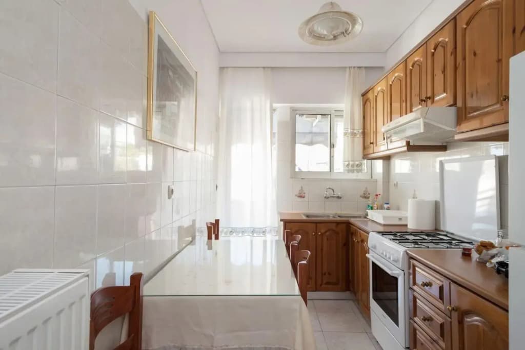 Elegant Athenian Apartment - photo 13