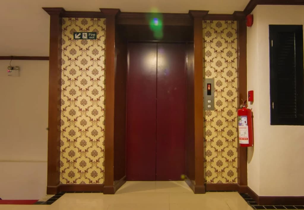 Patong Hemingway's Hotel - photo 11