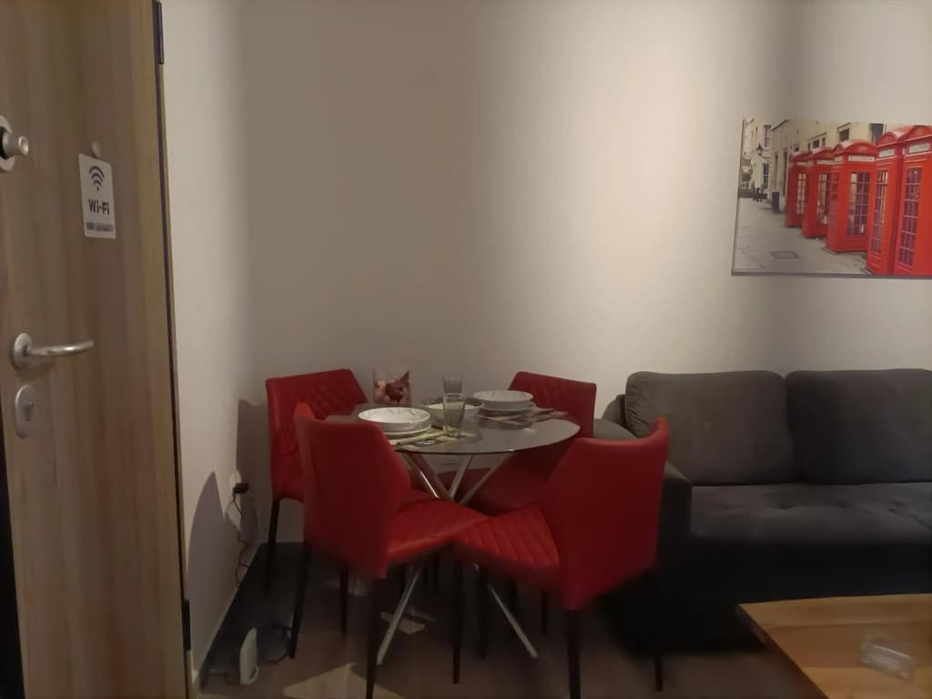 Modern Comfy Apartment near Metro - photo 14