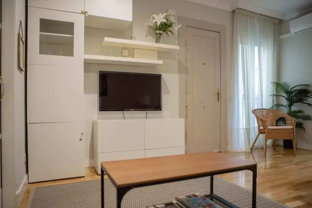 Modern and chic 1 Bed Apt at Madrid Centre - photo 4