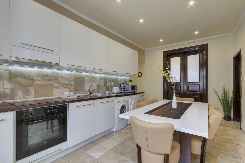 Real Apartments Andrassy - photo 16