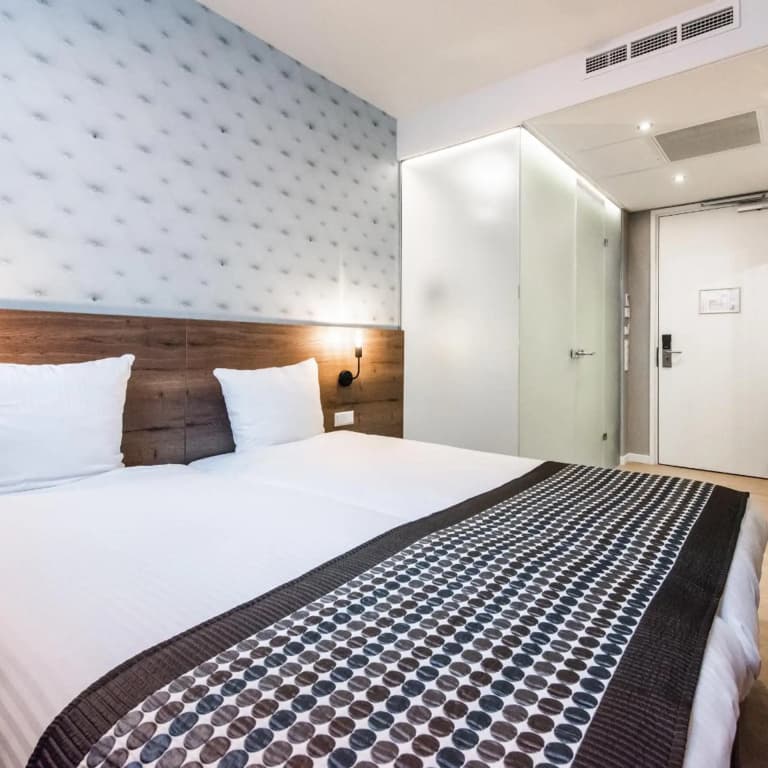 Melrose Hotel - photo 22