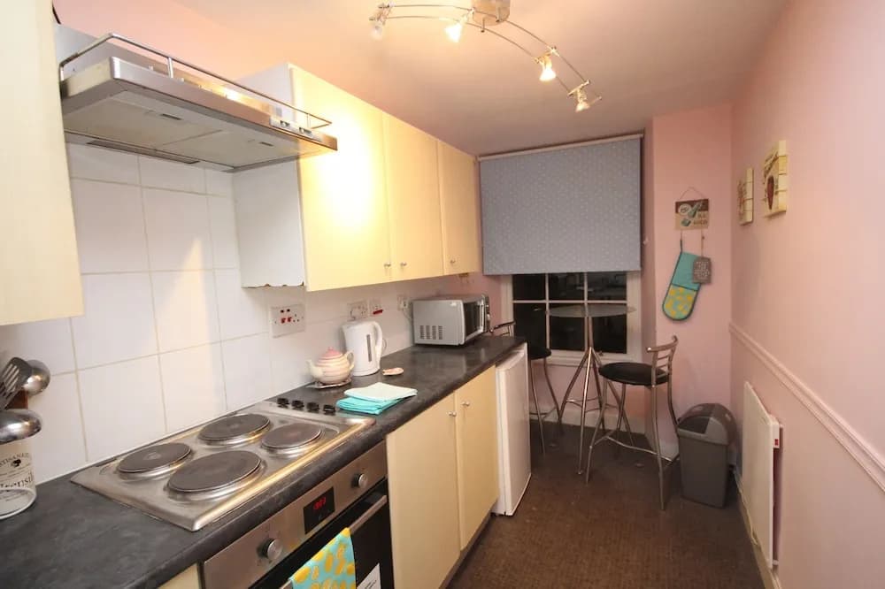 Silver Lining - St Patrick Sq Apartment - photo 14
