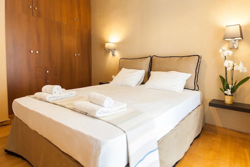 Upscale Kolonaki Experience Elegant Apt - photo 2