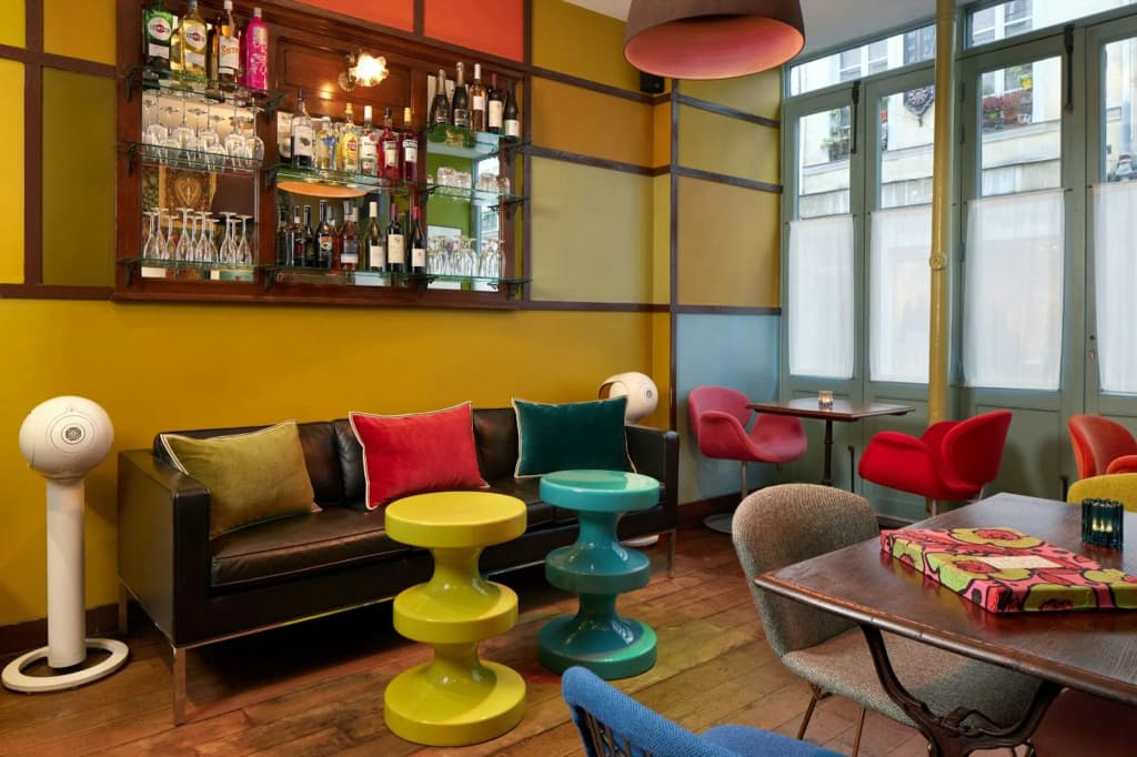 Hôtel du Petit Moulin, Haute Couture hotel by Lacroix - photo 30