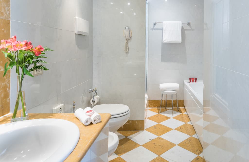 Leonardo Hotel Milan City Center - photo 8