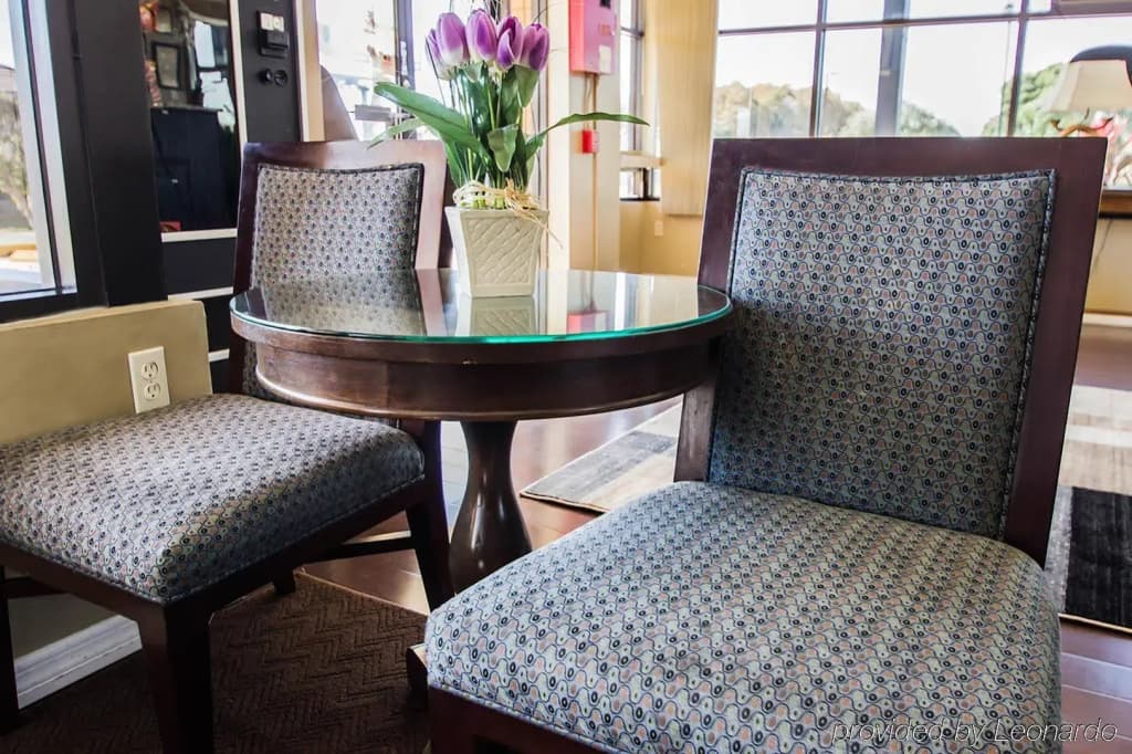 Rodeway Inn Near Florida Mall - photo 5