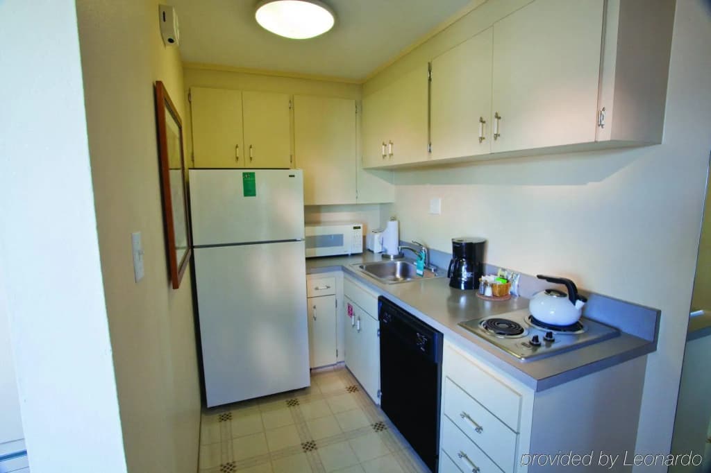 Suites At Fishermans Wharf - photo 22