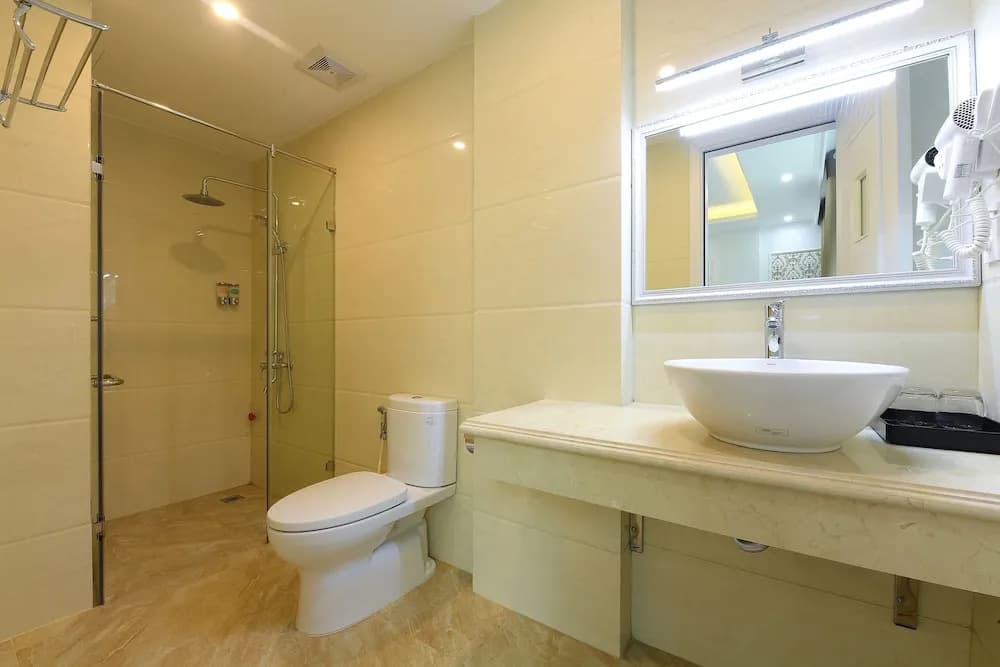 OYO 199 Diamond Hotel - photo 9