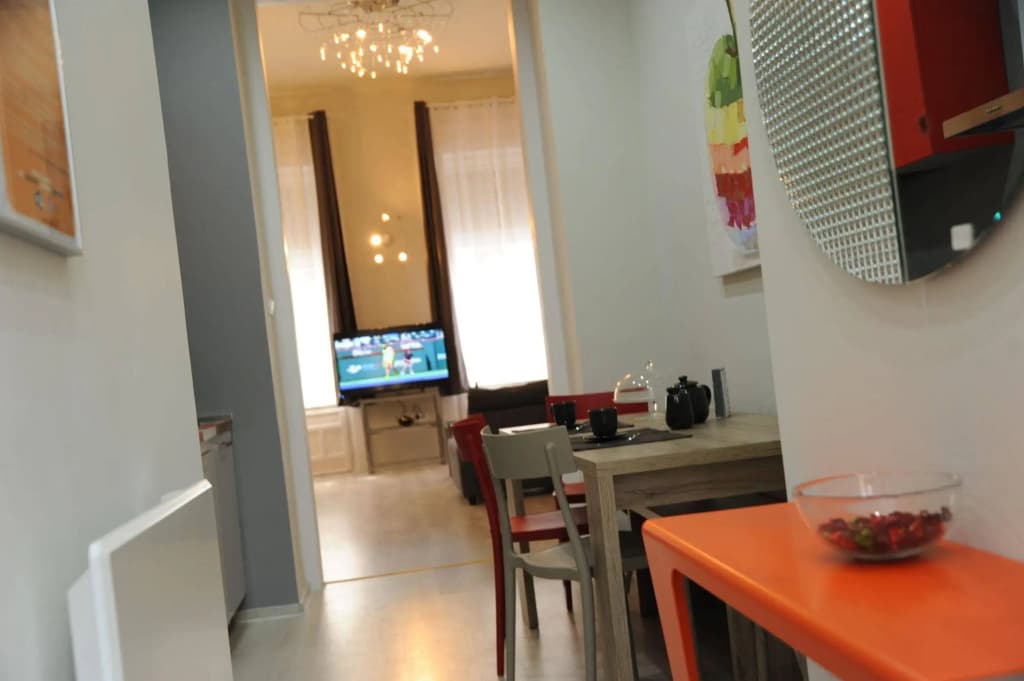 Budapest Easy Flats- Operetta Lux Apartment - photo 15