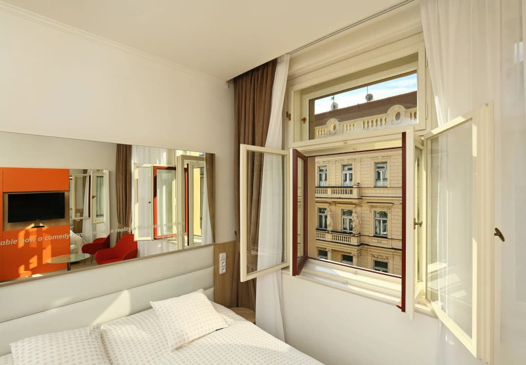 Salvator Boutique Hotel - photo 4