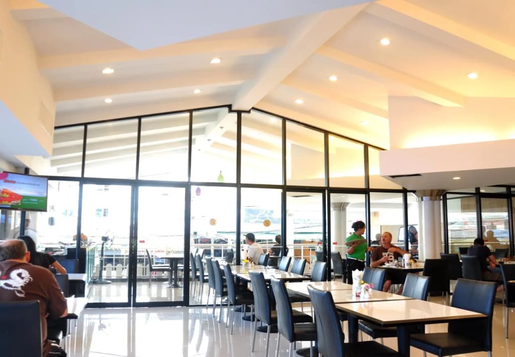 Flipper Lodge Hotel - photo 30