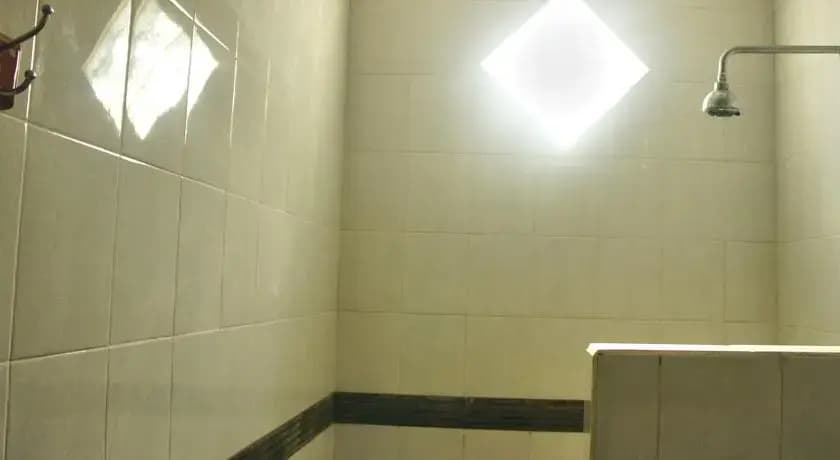 Ned's Hide-Away - photo 9