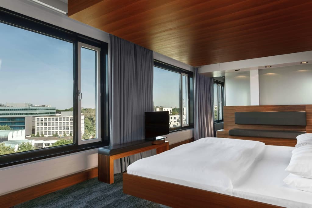 Sheraton Berlin Grand Hotel Esplanade - photo 24