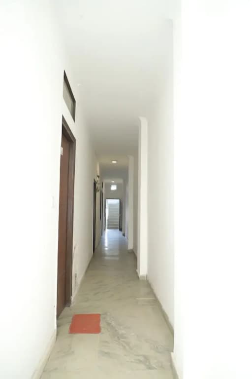 Pearl Residency Inn - photo 4