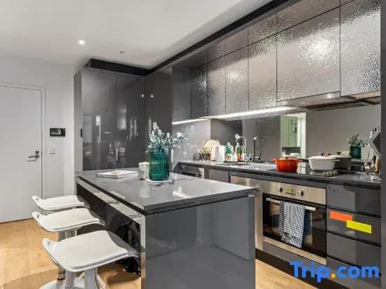Unbeatable Convenience 2BR – SouthernCross CBD Gateway - photo 9