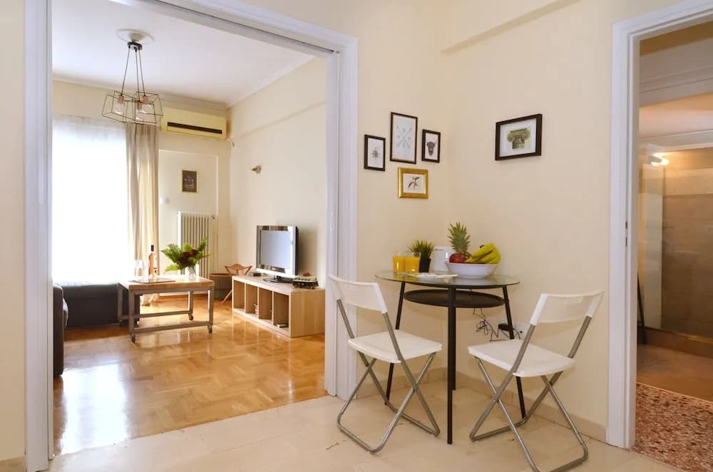 Exarchia a nice and cozy apartment - photo 5