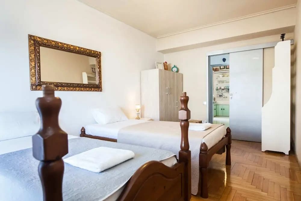 Gorgeous 2 bedrooms apt at Exarcheia - photo 5