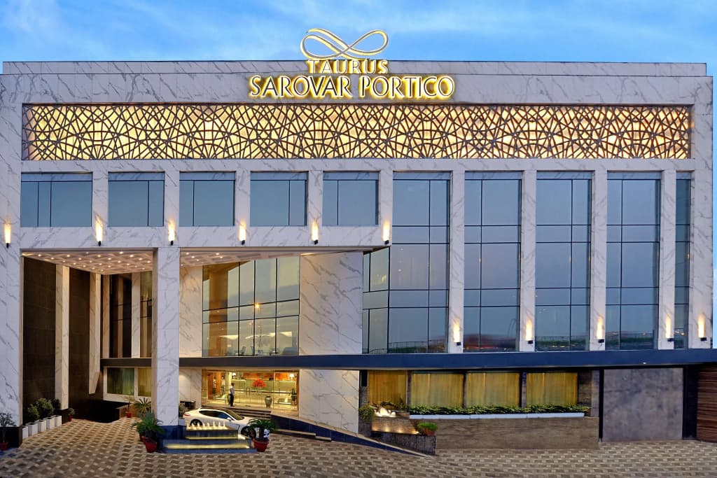 Taurus Sarovar Portico - main photo