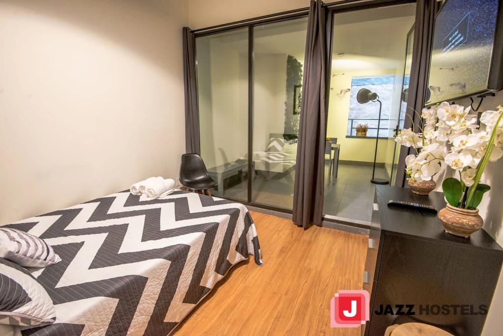 Jazz on Columbus Circle Hostel - photo 2