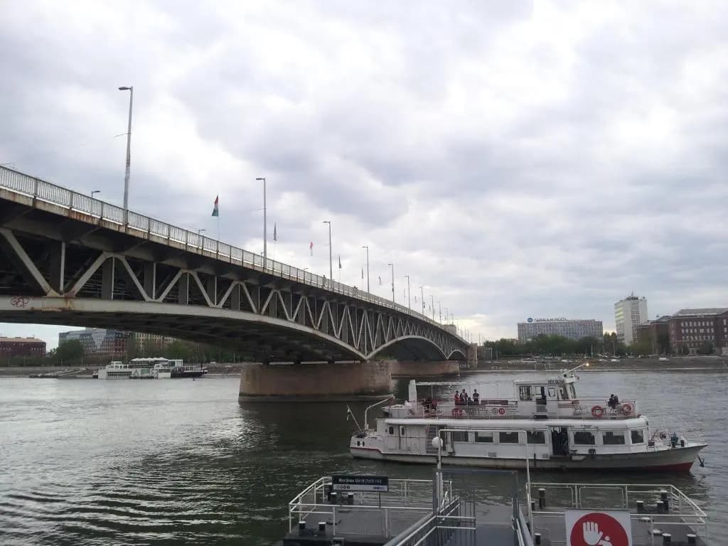Studio along the Danube - main photo