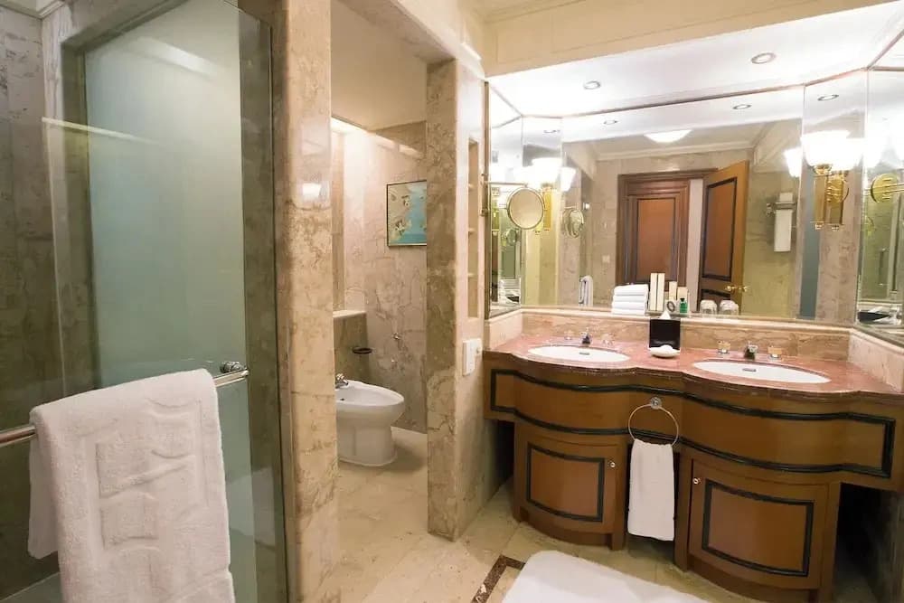 Krungthep Wing Apartment - photo 7