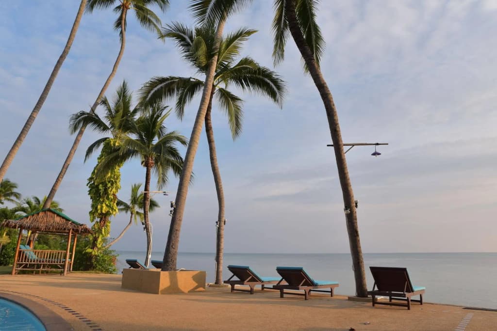 Blu' Beach Bungalows - photo 14