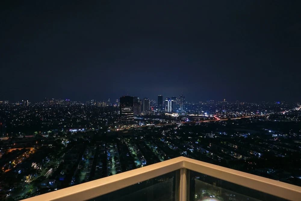 Modern Studio Room Puri Mansion Apartment - photo 10