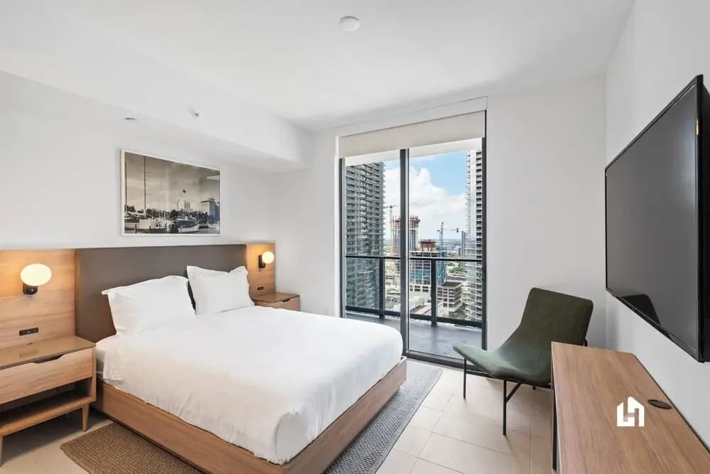 Stylish Apartments with Partial Ocean Views in Downtown - photo 20