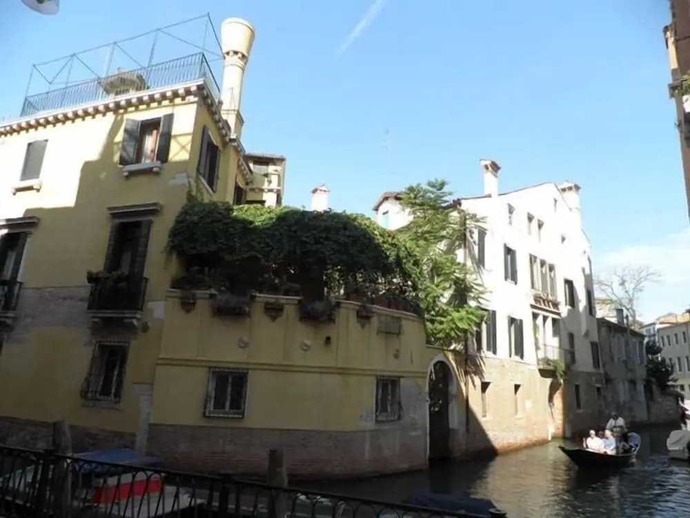 Residenza de l'Osmarin Suites - photo 1