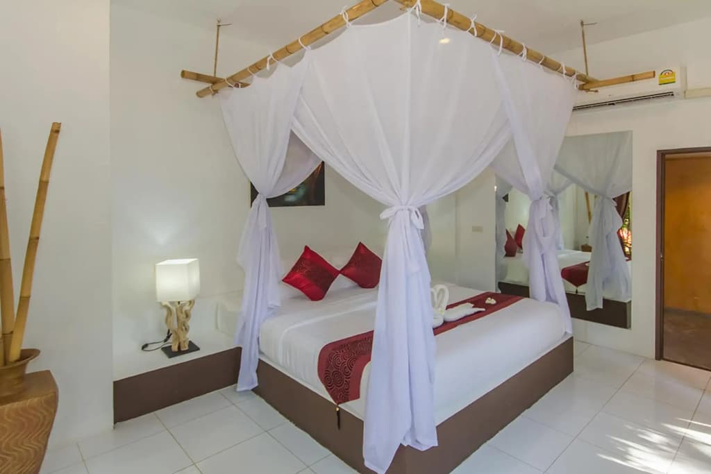 The White Cottage - photo 36