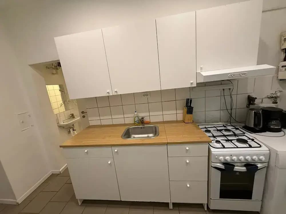 Comfy 2BR Apt Westbahnhof Area - photo 11