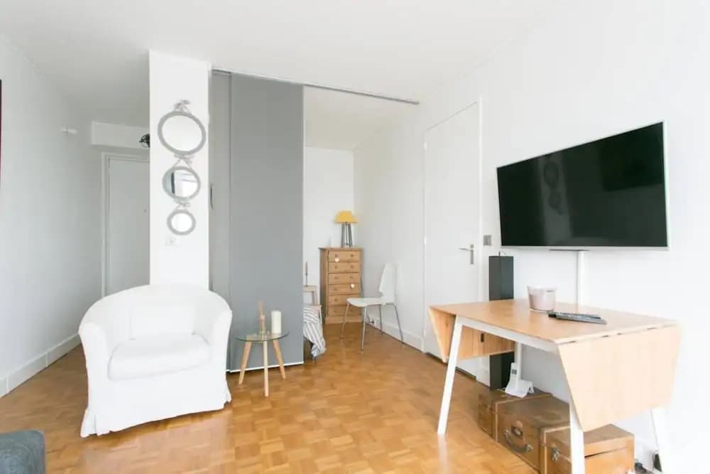 1 Bedroom Apartment Paris Montparnasse - photo 3