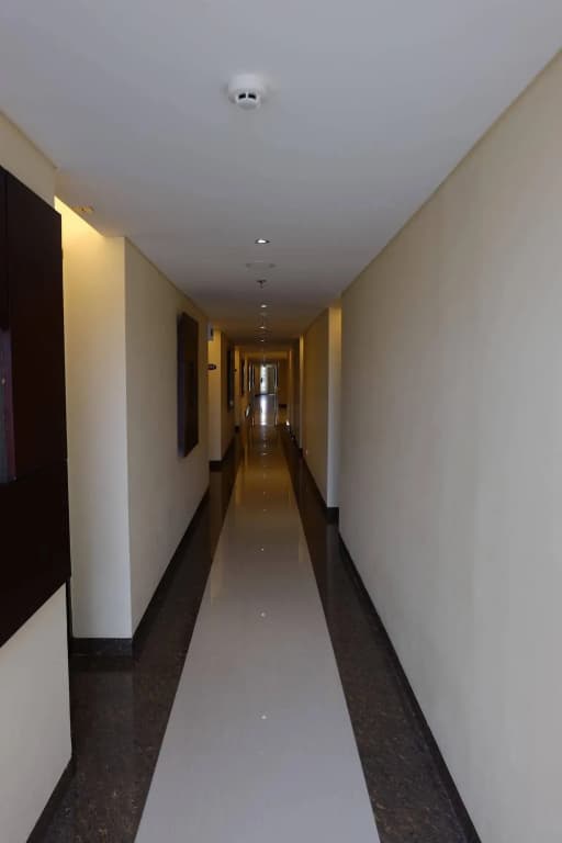 World Hotel - photo 17
