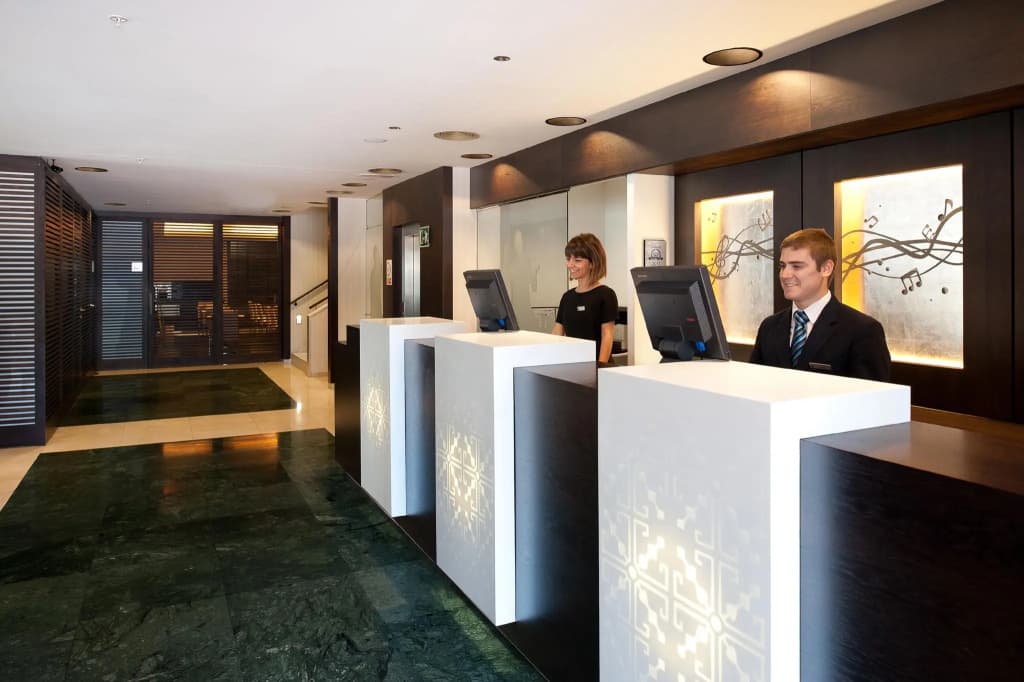 Catalonia Rigoletto Hotel - photo 32