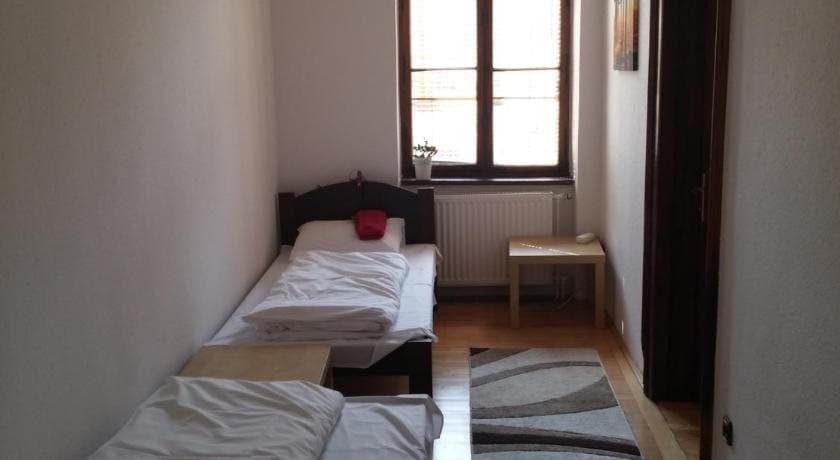 Walking Bed Budapest Hostel - photo 5