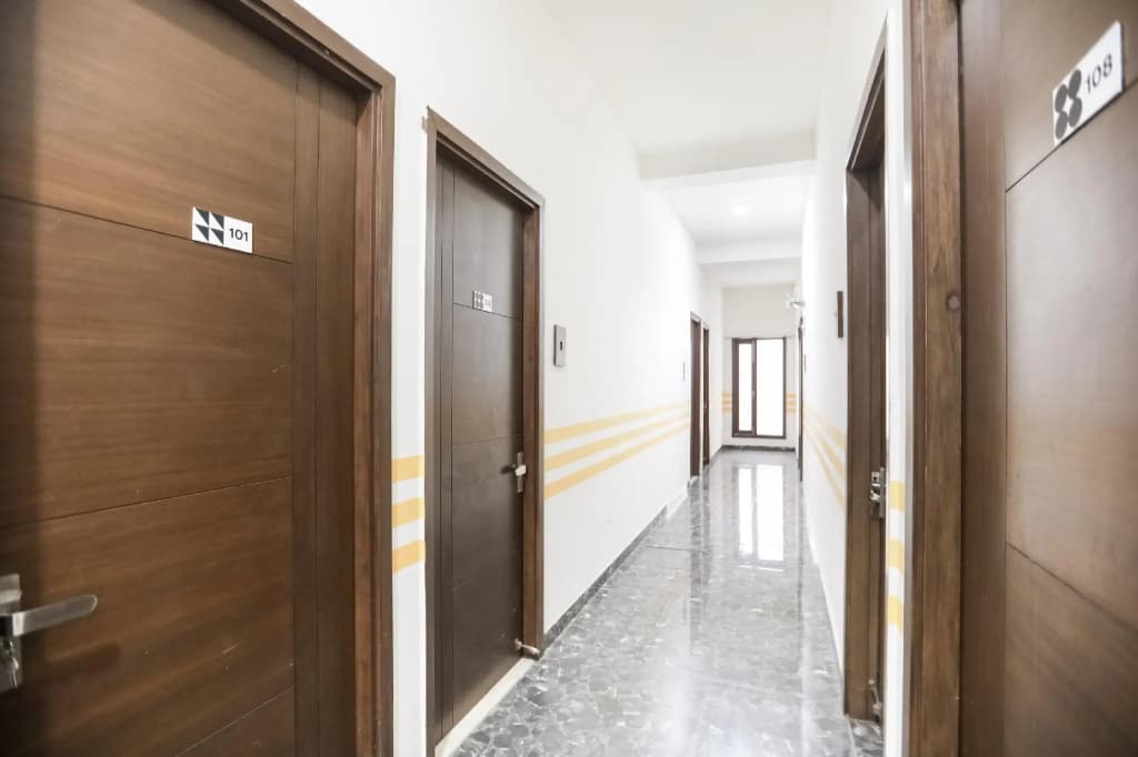 OYO 73922 Goodvibe Hotel - photo 2
