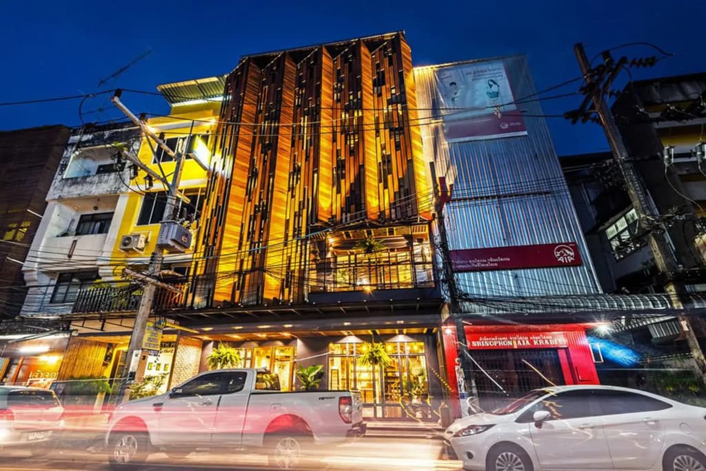 Family Tree Hotel - photo 1