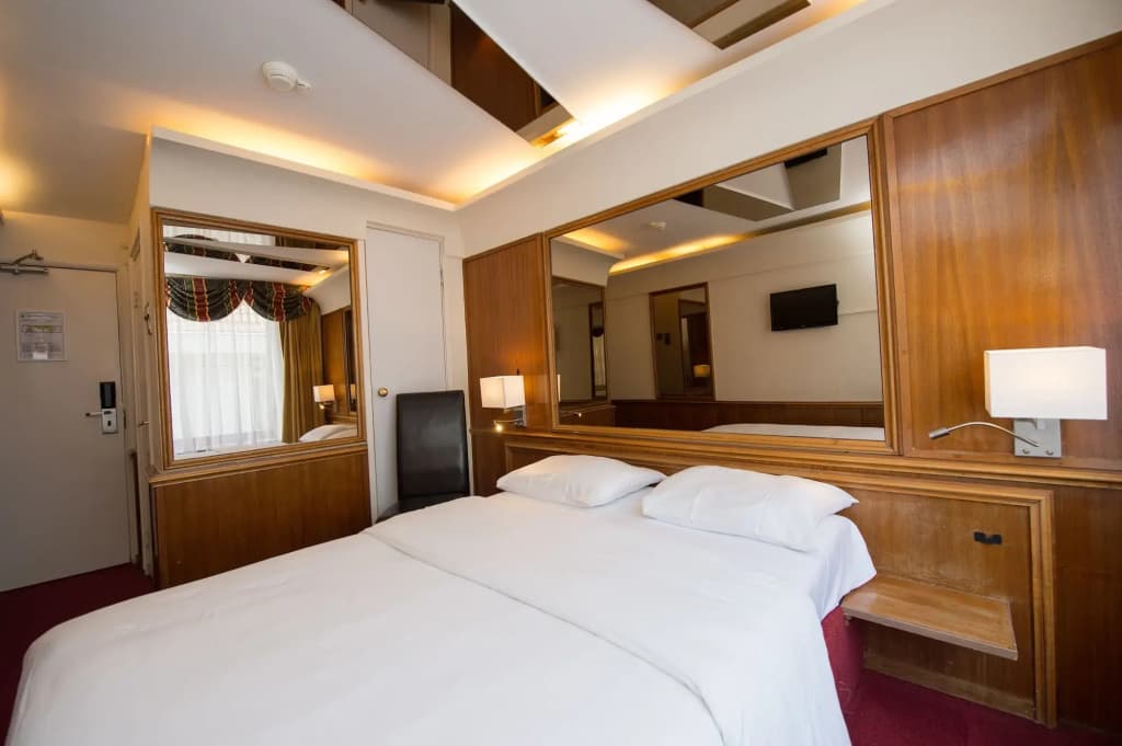 Rembrandtplein Hotel - photo 3