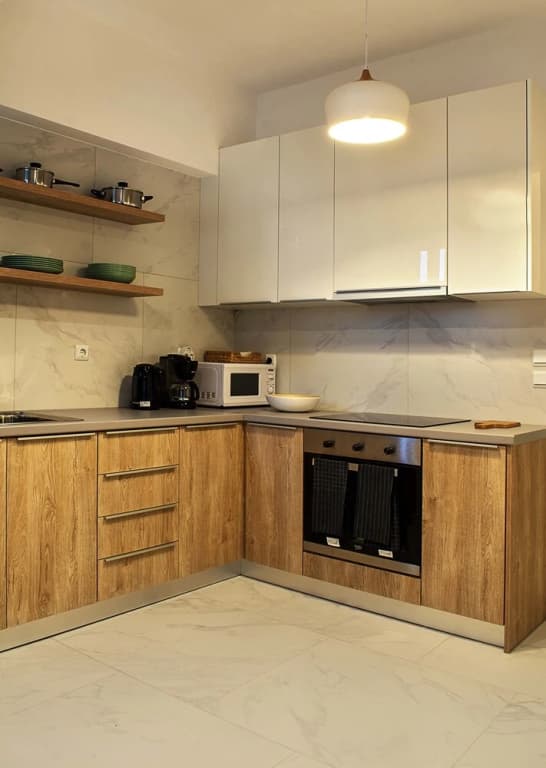 Elegant, spacious & minimalist aptm w/balcony - photo 13