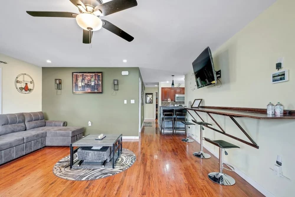 Modern Cozy 3br Home Just 10 Mins From Jfk! 3 Bedroom Residence by RedAwning - photo 11