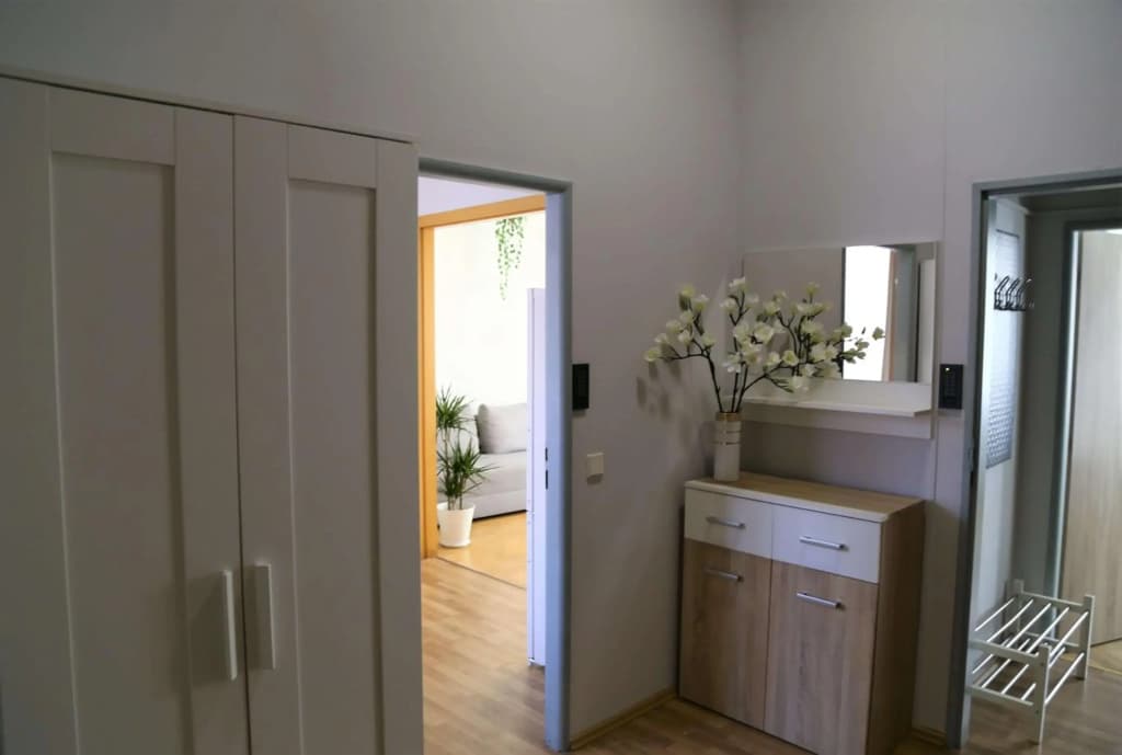 Charles Square Apartments - photo 3