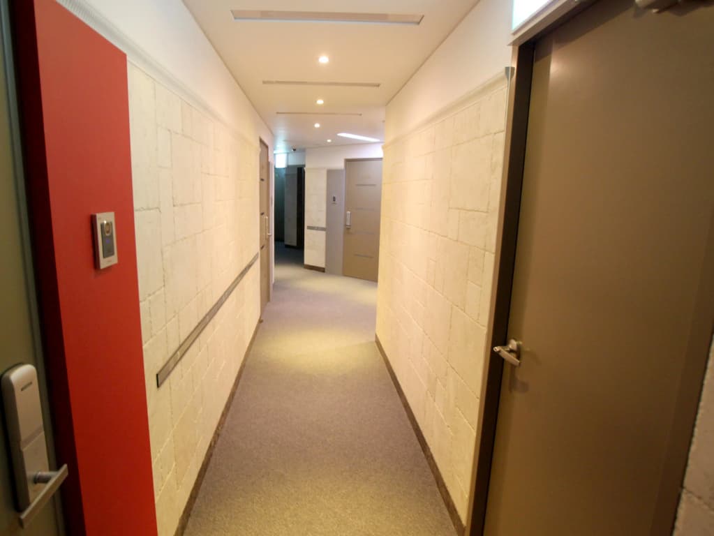 Three Seven Hotel - photo 16