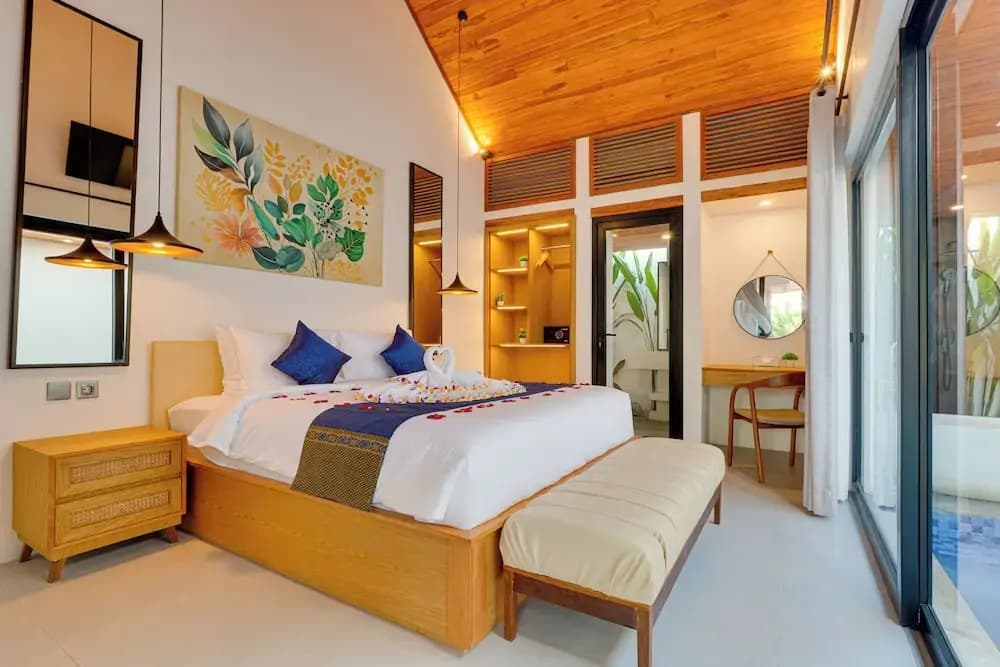 LaLuxe Villa and Residence - photo 39