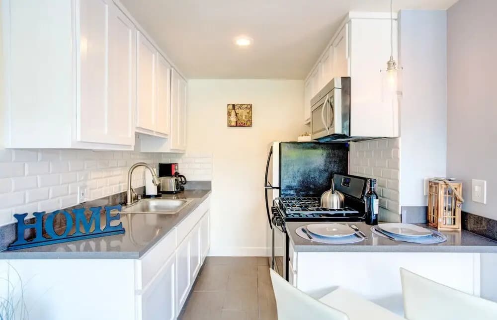 1 Bedroom near Hollywood Sights - photo 11