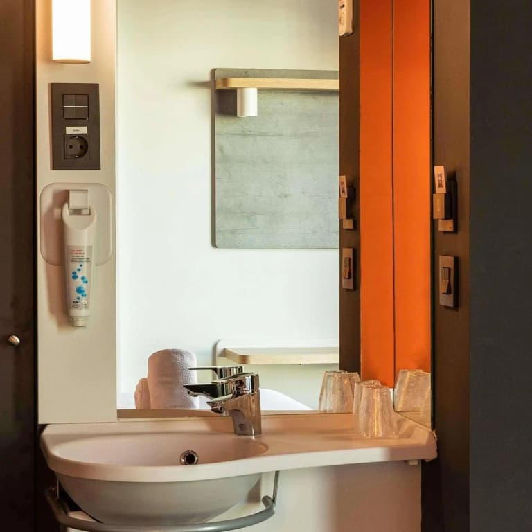 ibis budget Madrid Centro Lavapies - photo 33