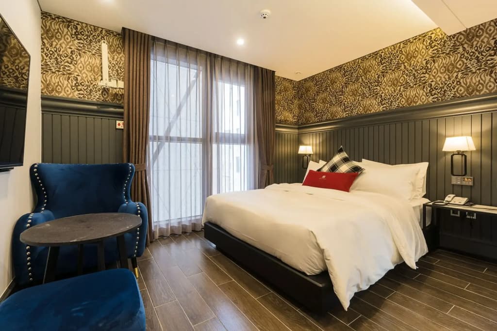 The May Hotel - photo 9